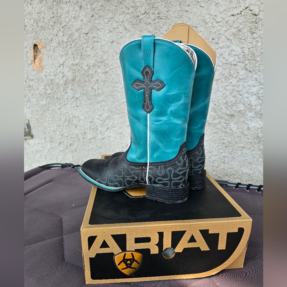 Ariat Turquoise and Black Western Boots